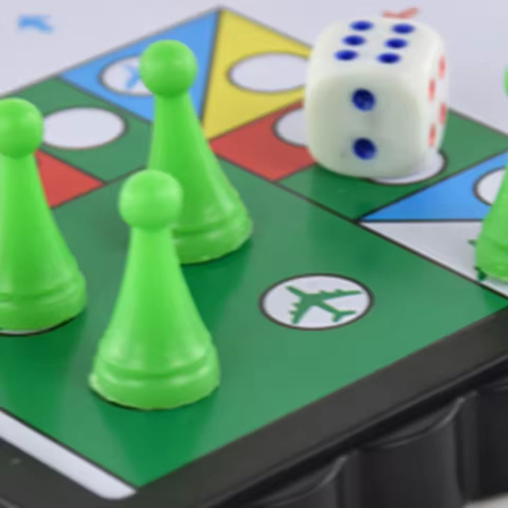 Foldable magnetic flying chess - đánh giá và giá Board Game Ludo